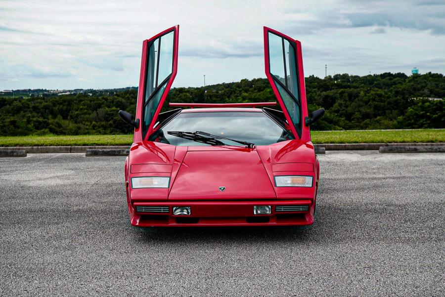  Lamborghini Countach LP5000 S Quattrovalvole 1988 года  (фото 31 из 146)